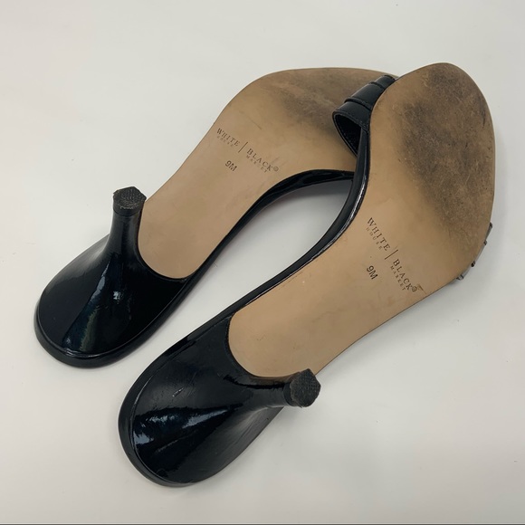 White House Black Market Randy Sandals Black - Picture 6 of 7